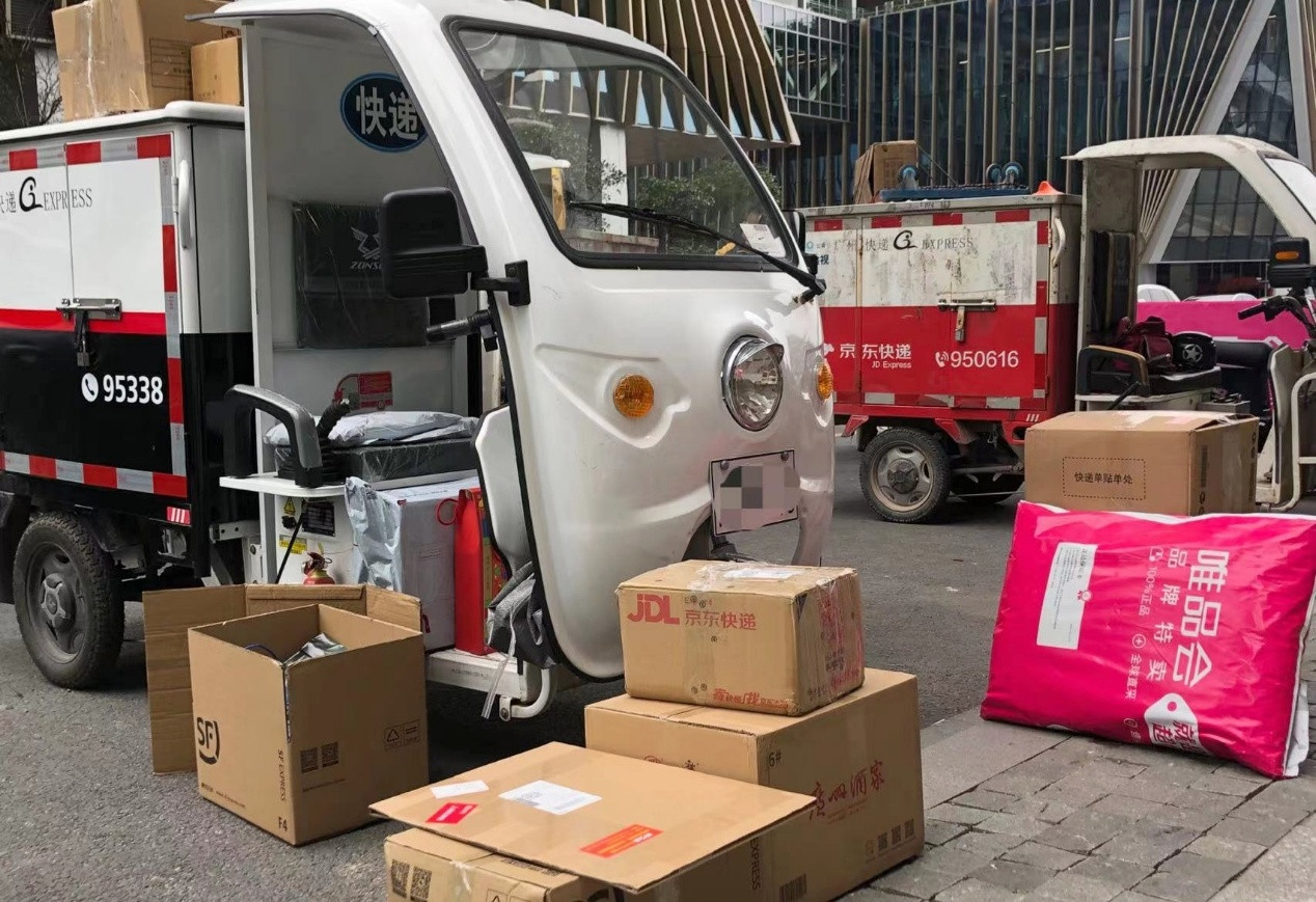 听说今年双11有点东西，阿里要把淘宝闪购加进来，美团也要应战双11，京东开始强调