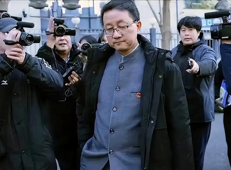 刘劲松大使在澳大利亚递交国书，现场画面一曝光，瞬间看爽了不少网友。整个大厅放眼望