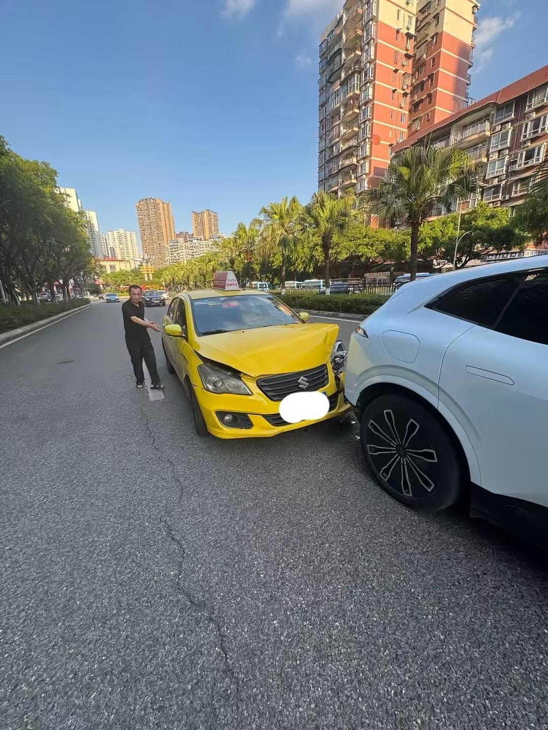 阿维塔很刚[大笑]​​​