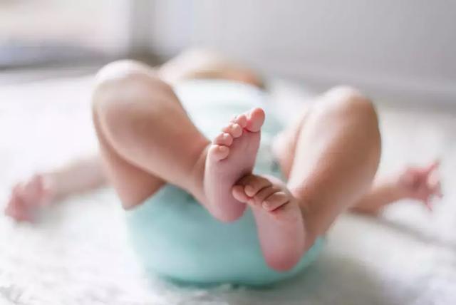 丢掉把屎把尿, 宝宝正确如厕训练方法在这里