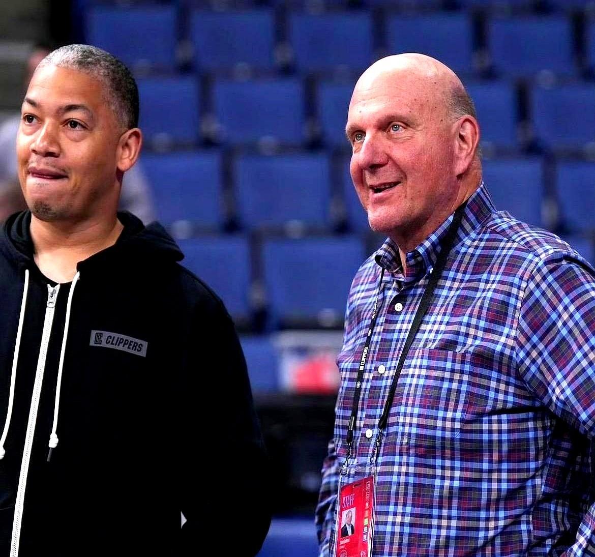 笑不活了！快船这波操作直接把联盟玩成“慈善局”！网上都吵翻了：有人说快船是雷