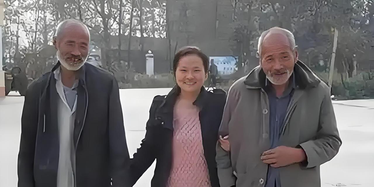 最美女儿！1988年，安徽一对夫妻生下女儿后不想要，想起村里有对光棍兄弟，于是连