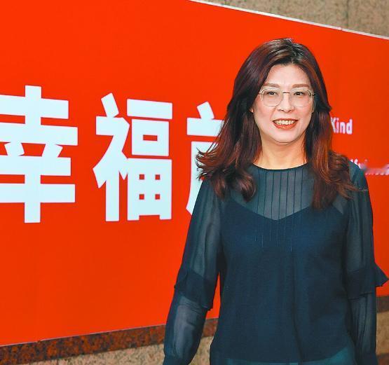 针对郑丽文今夜起程访美，郭正亮说得很直白：现在国民党的亲美派，已经把郑丽文当做第