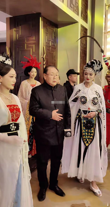 瞧瞧这是谁？你还认得出吗​​​