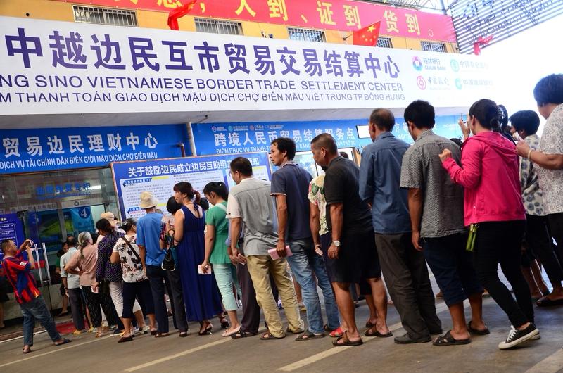 很多人聊人民币国际化，都在瞎吹。根本没摸到最核心的坎。这个坎，一句话就能说