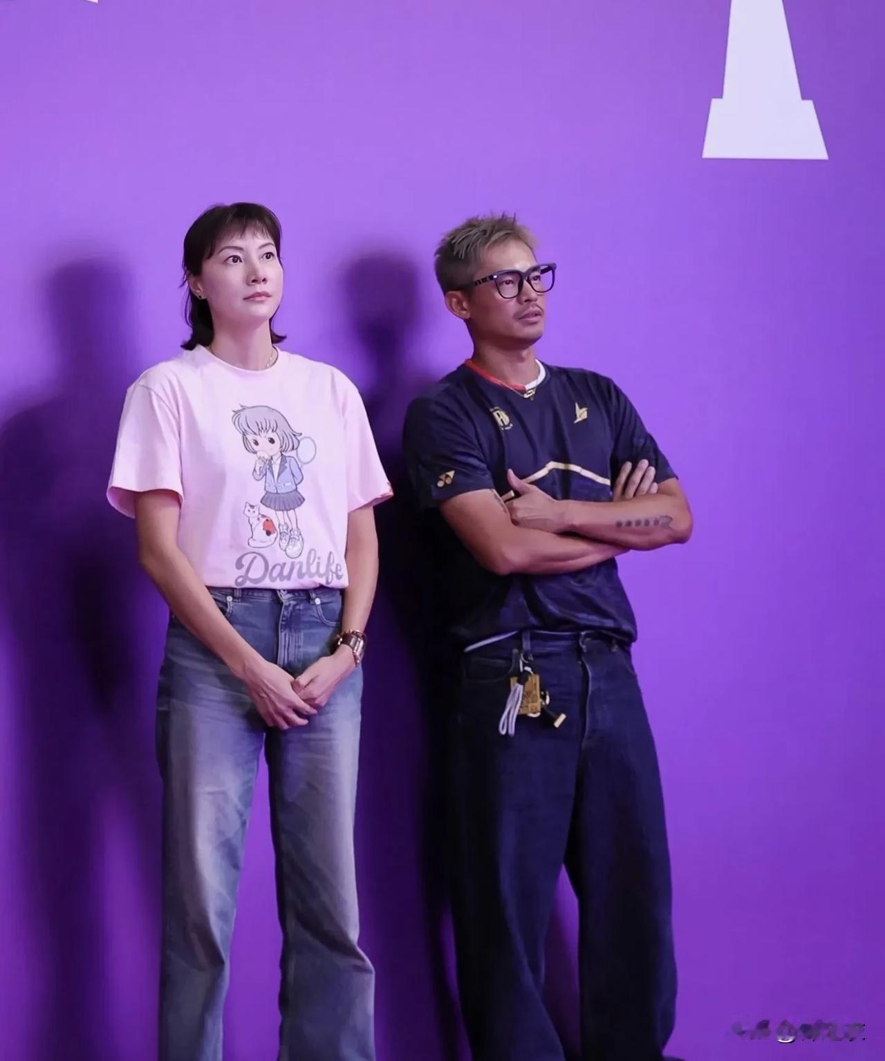 谢杏芳的样子就是很正派的女人，更是妥妥的大家闺秀的，她颜值高身材好，但绝对不是那