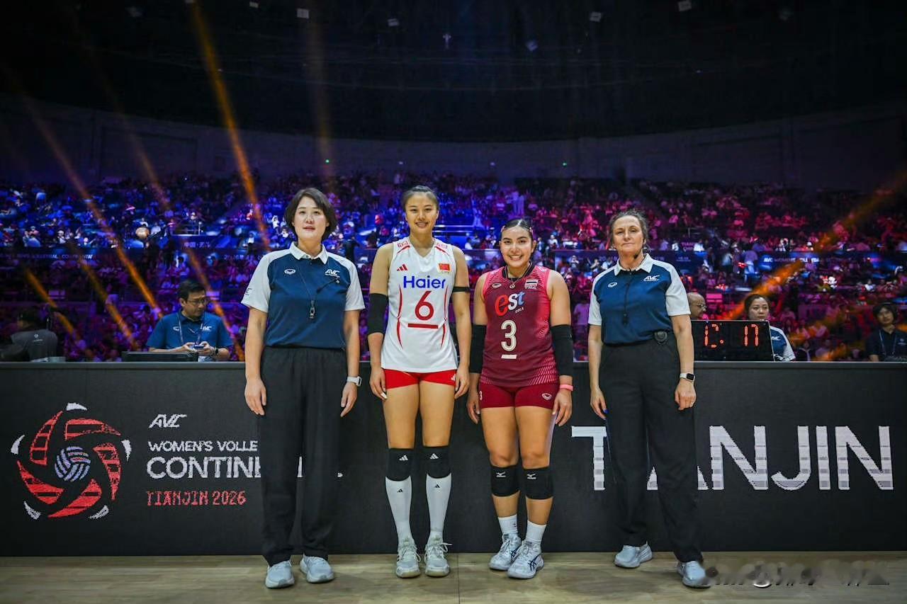 中国女排这个结果，还是难以接受大家好，我是排球工作室！中国女排对阵泰国女