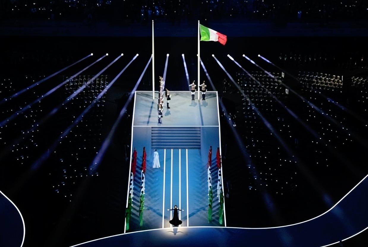 米兰冬奥开幕式玩出花，直接打破百年办赛老规矩，据说能让巴黎汗颜了。 这场冬奥