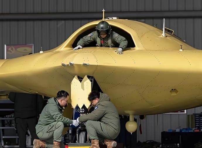 彩虹🌈7的这张图（图一）出圈了，好就好在——直钩钓鱼