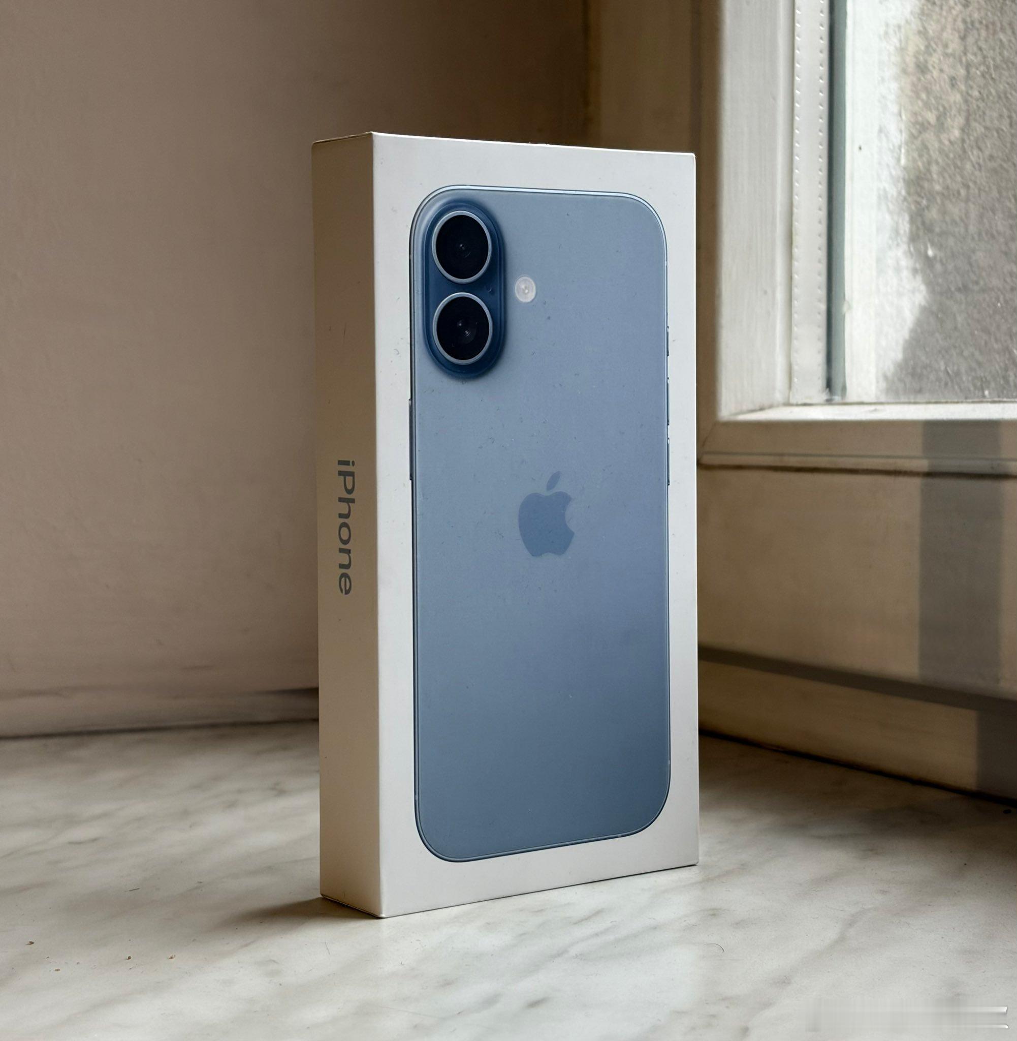 不用强行给自己找Pro的需求，iPhone17标准版能够满足就选标准版，它和P