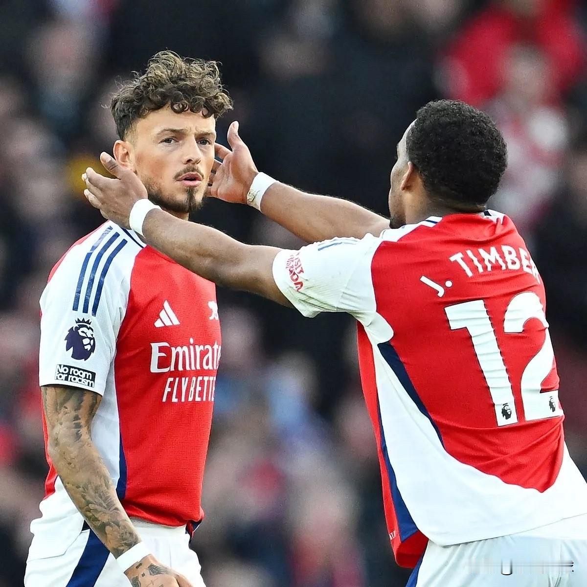 怀特依然是阿森队内中卫位置上的"劳斯莱斯"。即便不在巅峰状态，他的控球水准依