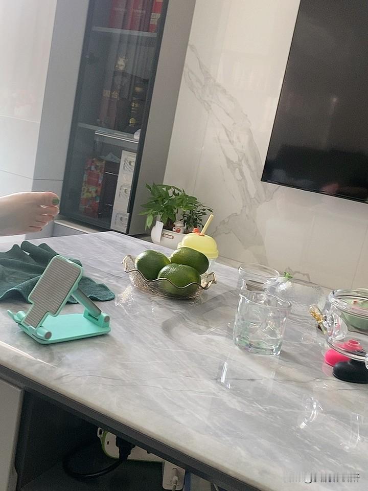 离婚几年后再见到前夫是什么感觉?离婚几年后再见到前夫是什么感觉?夫妇呵呵离婚男人