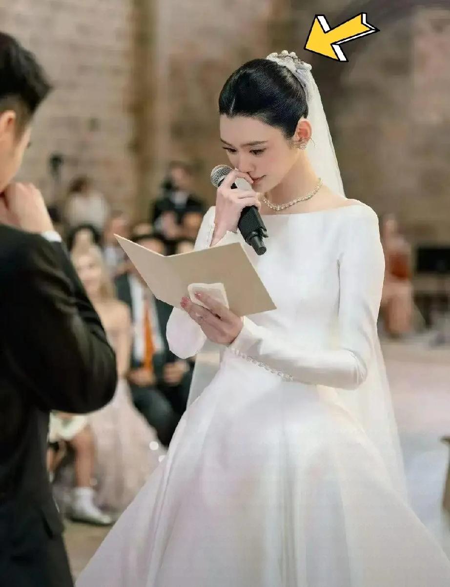 太羡慕！奚梦瑶高调感谢婆婆梁安琪，千万古董珠宝悉数相送赌王四太梁安