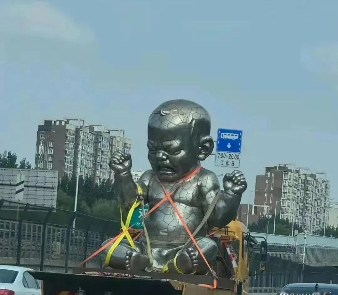 谁雕这种雕塑，就应该写上雕塑者本身名字​​到处都是这种雕像，为啥？？？​