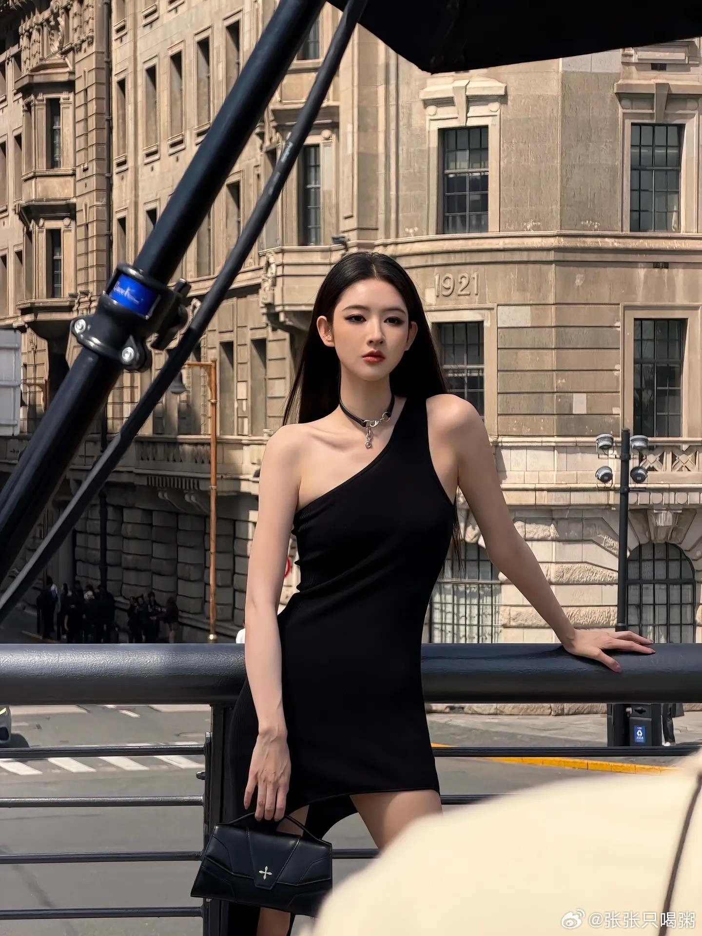 被王玉雯这组大片震撼到了，真的越来越权威了！