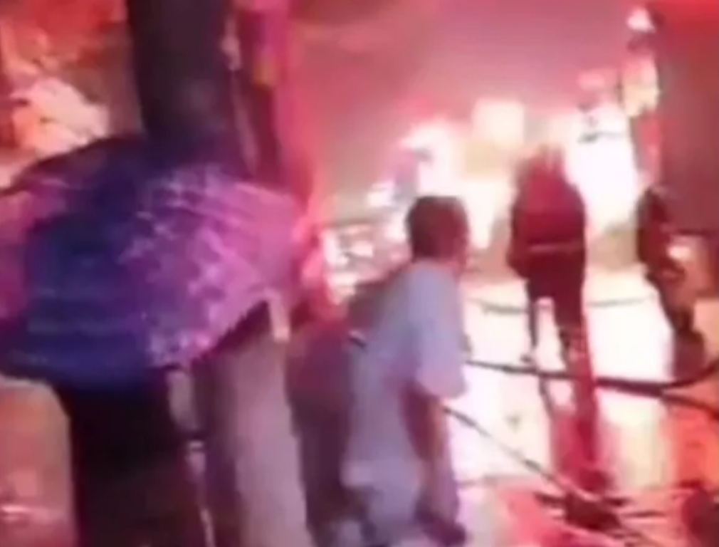 “天有不测风云，人有旦夕祸福。”这句话在湖南平江的一起火灾事故中再次得到了验证。