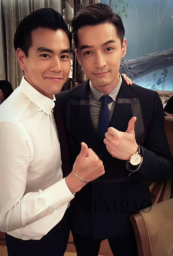 胡歌都二胎了，二胎是个儿子，一胎是女儿叫小茉莉，已经2岁半了。当初他和彭于晏被催