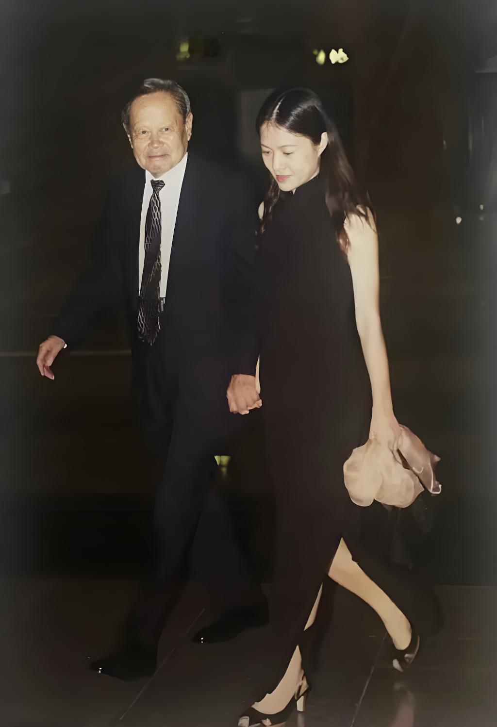 2015年，杨澜非常现实地问杨振宁：您去世之后，翁帆怎么办？杨振宁的回答出乎意料