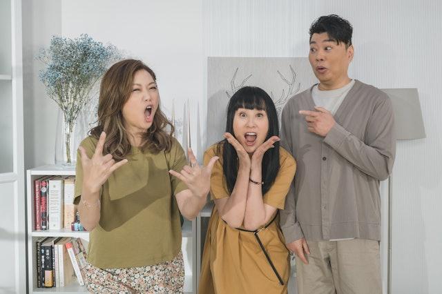 梅小惠与阮兆祥早前有份主持的《友乜唔讲得》反应大好，二人亦开设了抖音频道「哥哥姐