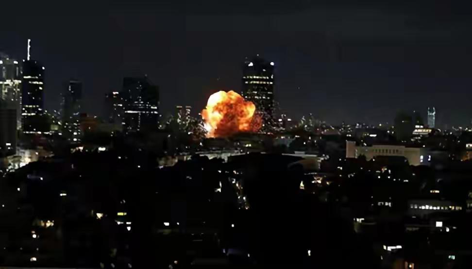 以色列后院起火！内塔尼亚胡或蹲大牢，特朗普急跳脚，真相太扎心中东炸锅！前线