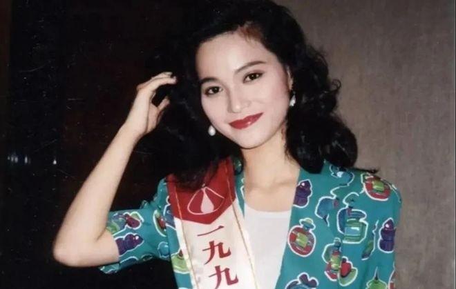 1999年，吴京向樊亦敏求婚，樊亦敏说：3年内，给我500万，我就答应嫁你！吴京