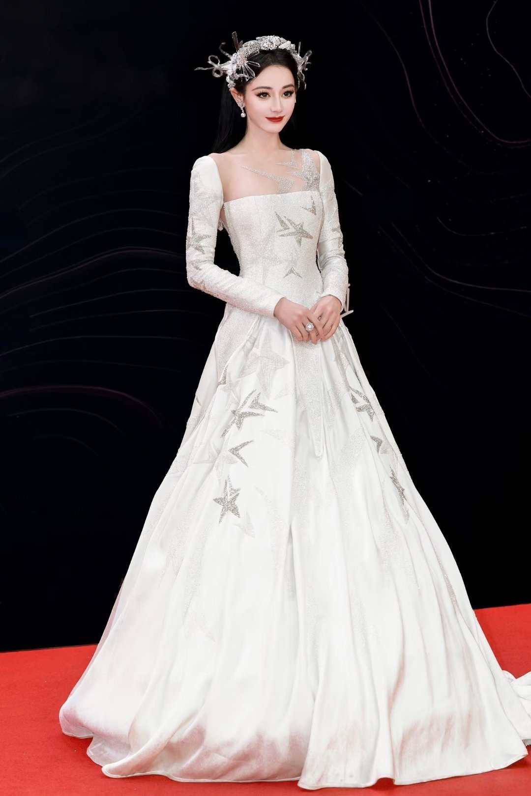 迪丽热巴是定毯神针定毯神针这名谁起的，简直太贴切了😖😖😖每次红