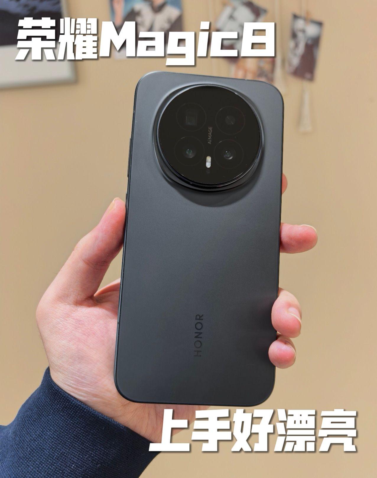 三款旗舰实测了一周，我来不吹不黑的说点实在感受最近刚好把身边朋友的三款热门旗舰