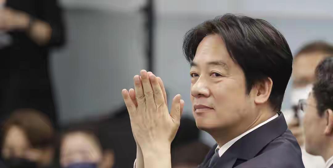 赖清德向岛民承诺“开打后，决不向大陆投降”，转头就被美国卖了赖清德出新安全手册