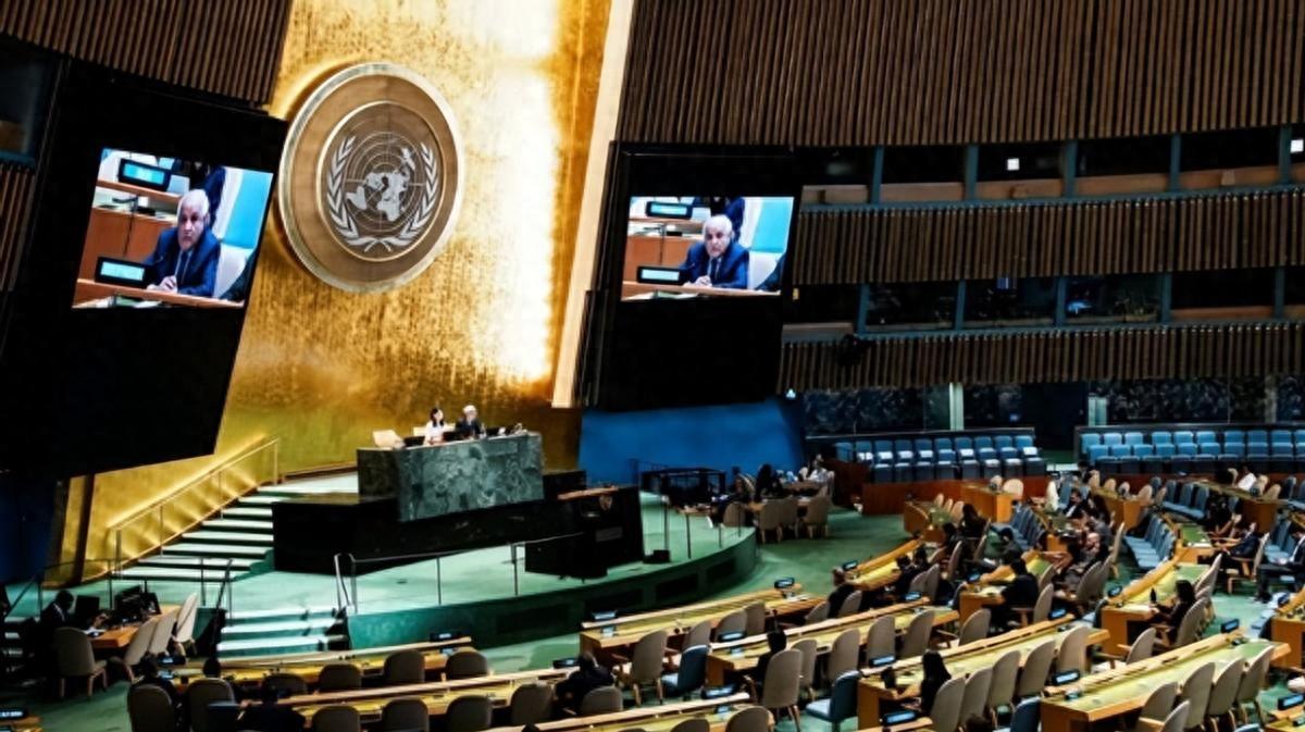 美国和以色列的处境显得更尴尬，禁止进入纽约的巴勒斯坦总统，联合国通过投票决定允许