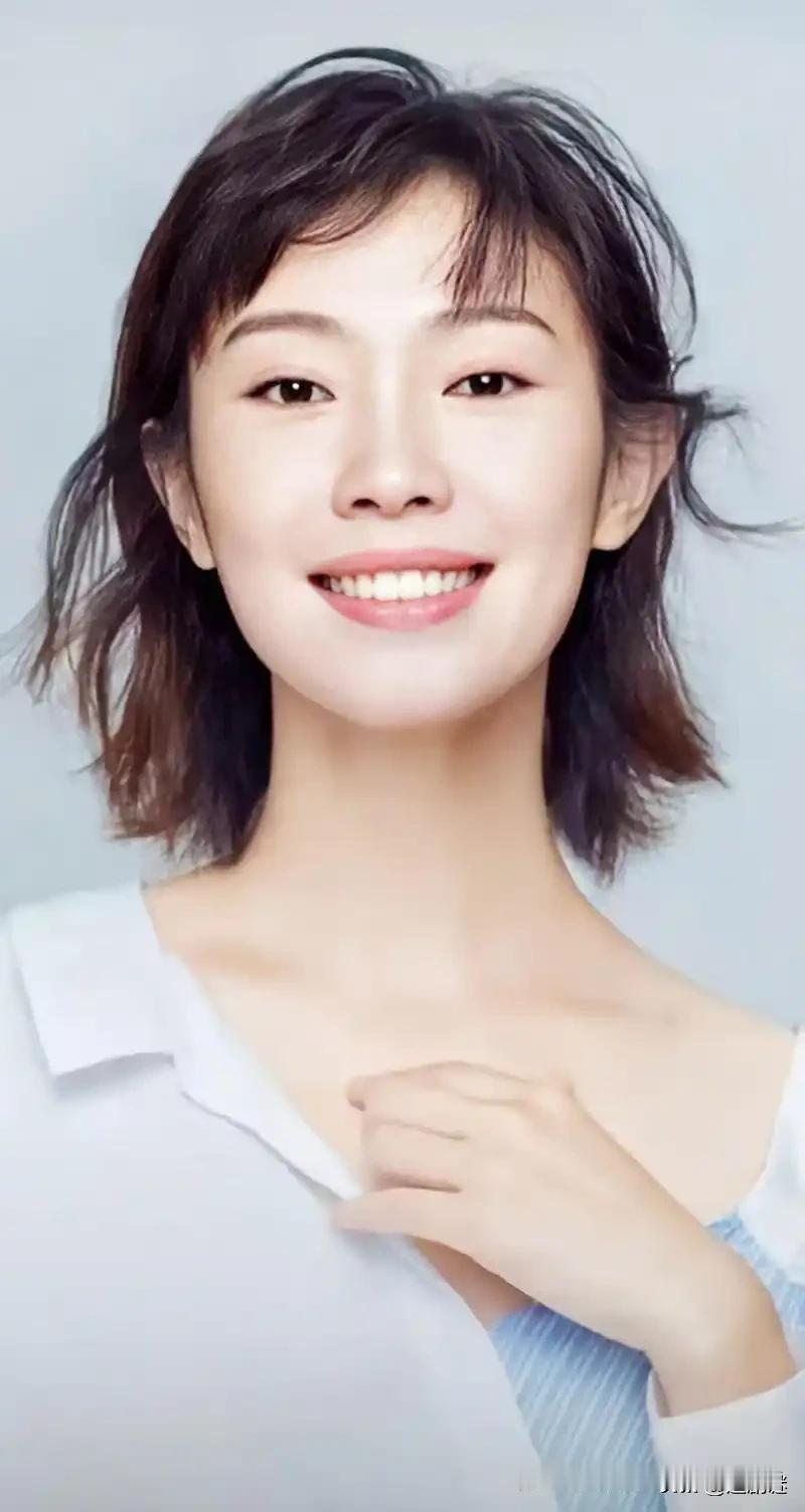 最近大家聊《老舅》，很多人都在说：那时候工资哪有那么高？怎么能天天吃烧烤？这剧是