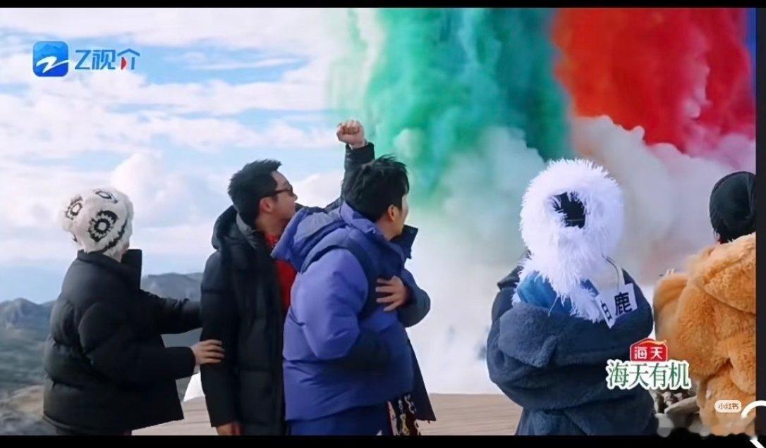 跑男节目组于香格里拉石卡雪山燃放彩色焰火一事近日引发热议，翻出始祖鸟喜马拉雅烟花
