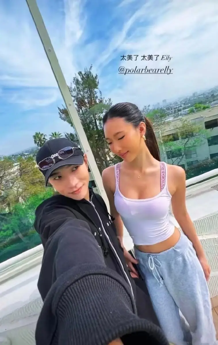 小S大女儿晒近照小麦色皮肤吸睛穿吊带勾勒火辣好身材