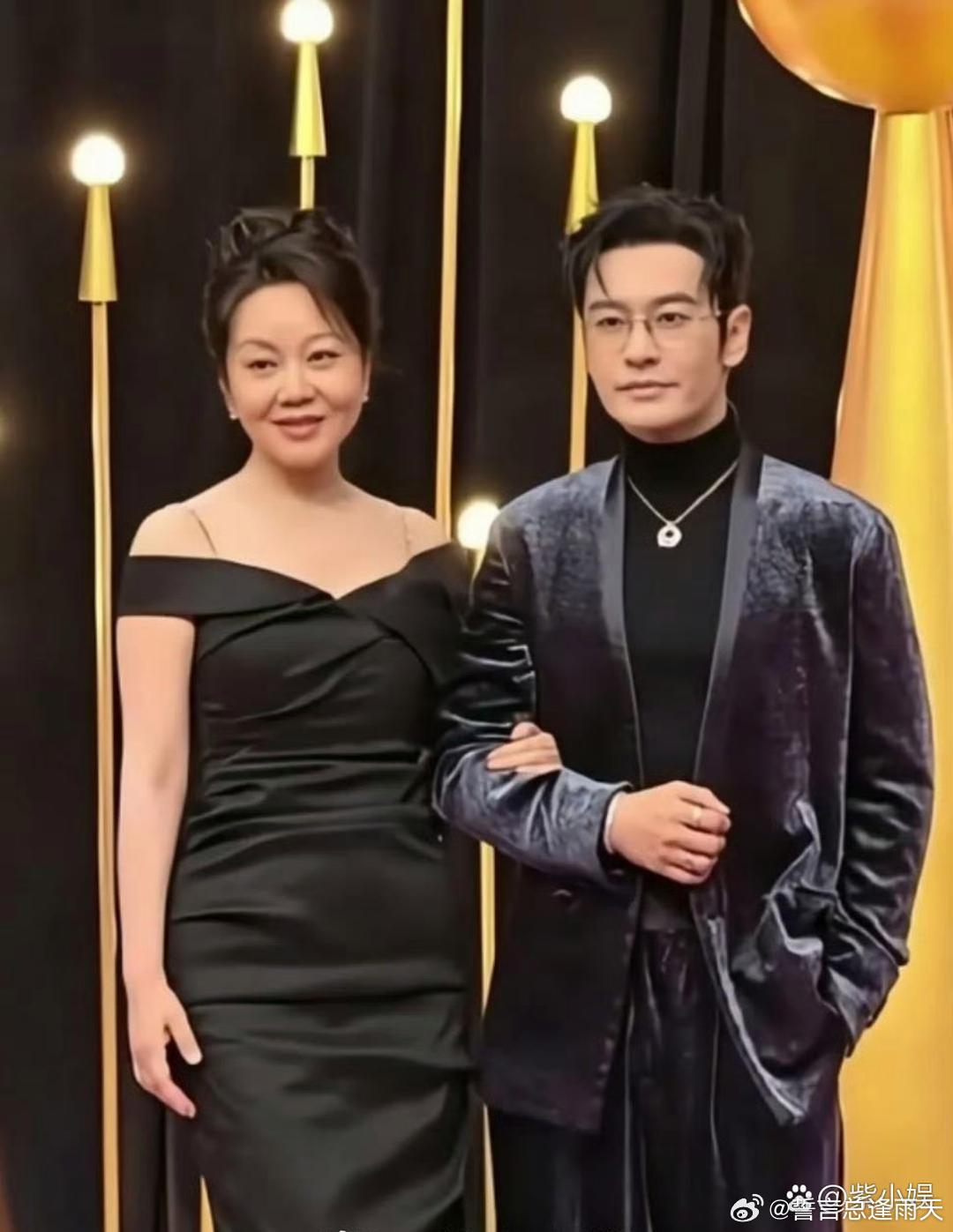 是我看错了吗？这竟然是闫妮！