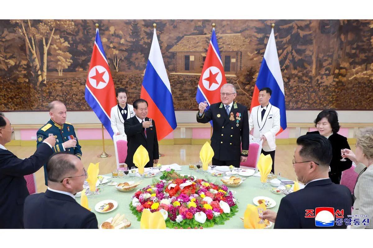朝鲜作出一个重大决定。韩国官员表示，鉴于平壤越来越重视同俄罗斯以及中国的关系，