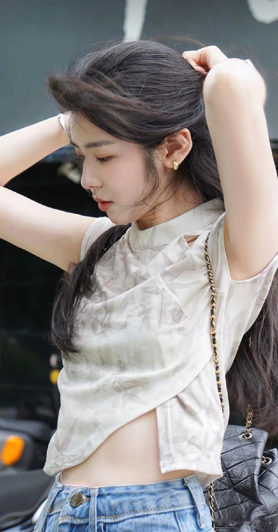 在千篇一律的梦里，期待着与你的相遇