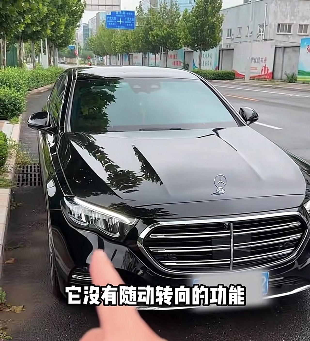 叫我如何说你好都快50万的车了，奔驰E级你连这些都能减配多款车型都减配了