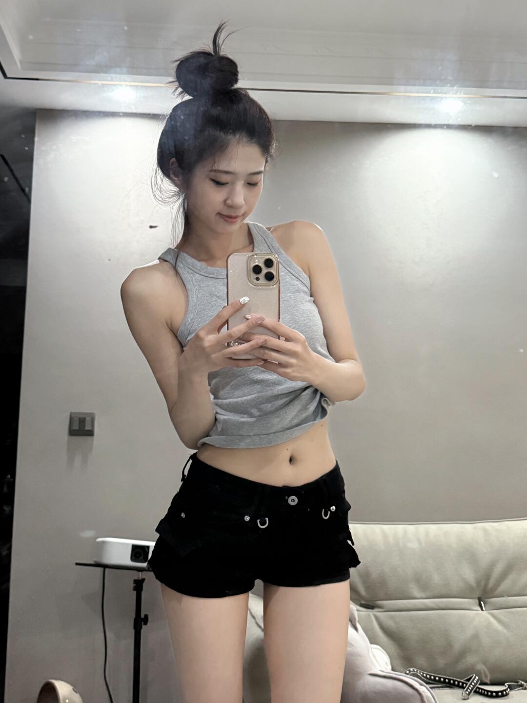 好辣的短裤子～