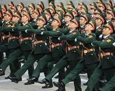 东南亚这些国家打仗虽然不算强，但是他们把军人的制服设计得却十分有型，泰国、柬埔寨