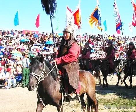 “中国人滚出去！”中国帮它，可换来的却是对中国人的仇恨，这个国家不是巴基斯坦，也