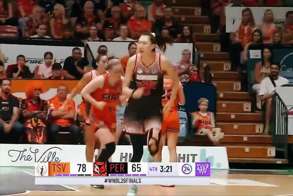 韩旭输了！3项数据全队最高，山猫总决赛第一场。2月26日下午16：