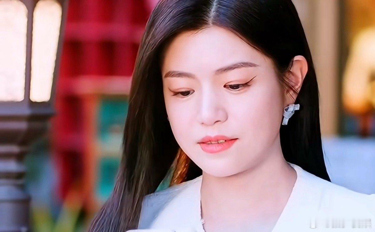 谁给陈妍希画的眼线！！化妆师出来挨打