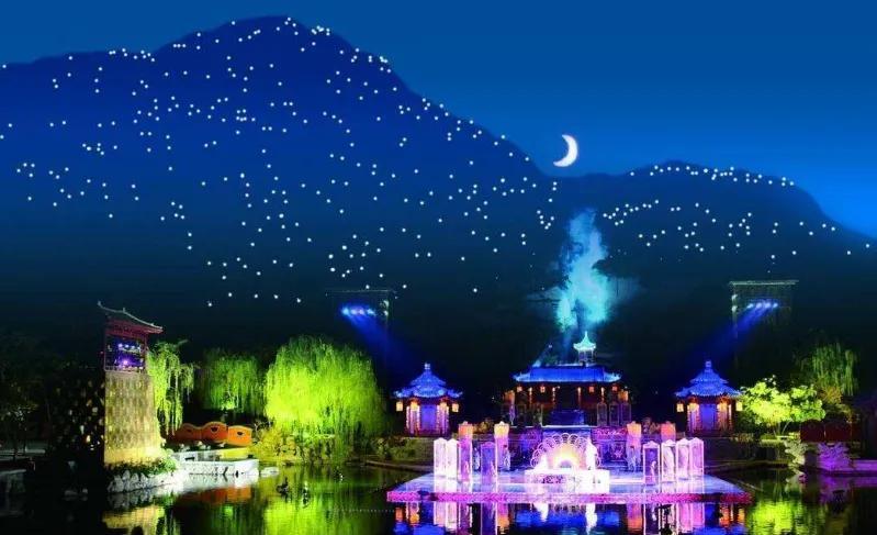 大家发现了吗？今年七夕“崩了”，年轻人发生了三大变化。第一个，“酒店刺客”失灵
