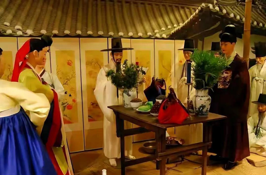 韩国网友炸锅了：为啥祖宗没打服中国？甩出“檀君统治幽州”，自己人都看不下去！他