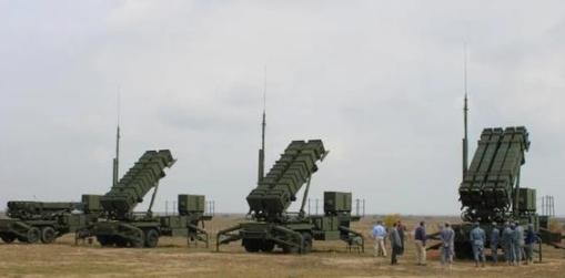 反导系统真的有用吗？说句实话吧，就算是中国最先进的红旗反导系统，也不一定能拦住美