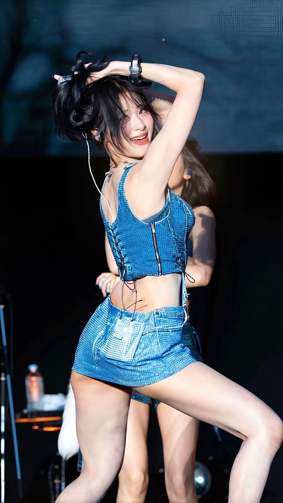好身材好气质 大长腿 babymonster