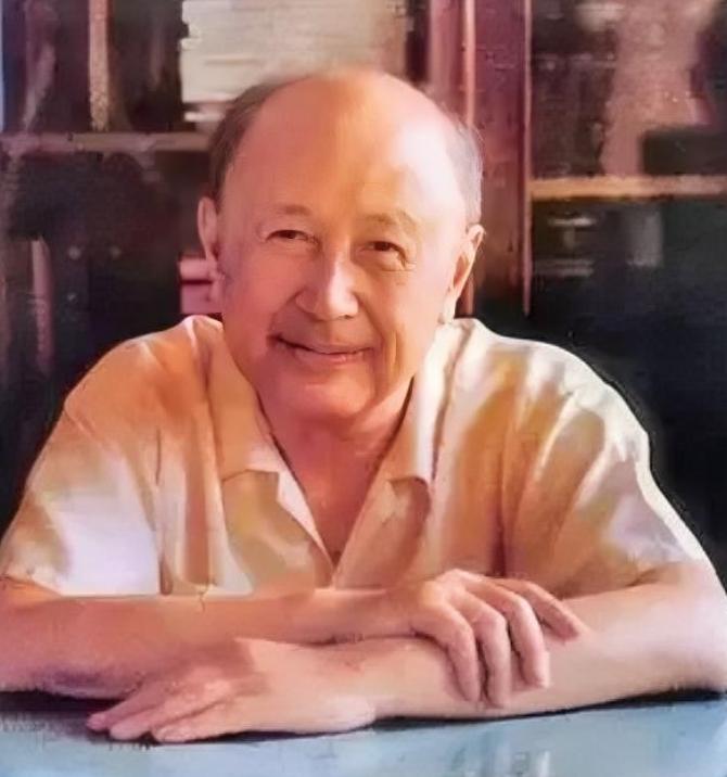 钱学森有多厉害？当年电子陀螺仪的研究团队苦思冥想一年多，始终没捋出头绪，找钱老求