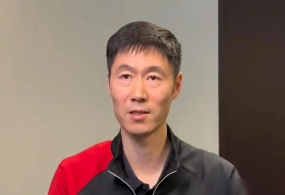 王励勤开始整顿国乒了。突然有点担心孙颖莎和王楚钦。不是怕他们以后兼项，而是怕他们