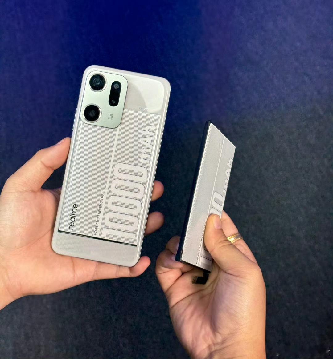 多少？10000mAh？大电池手机第一步干掉的应该就是充电贼慢、