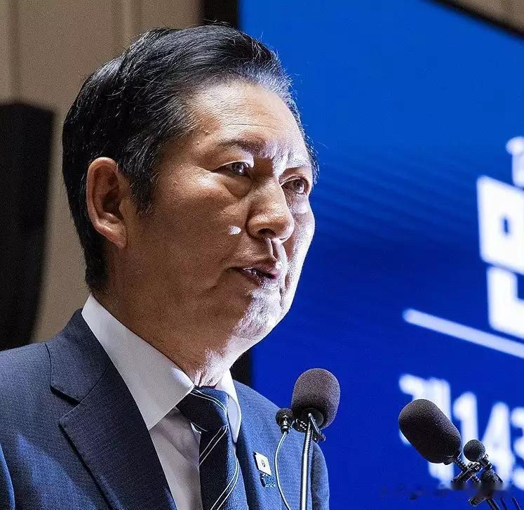 党内逼宫压力陡增！郑清来紧急喊话全党团结求生韩国共同民主党内部派系矛盾持续激