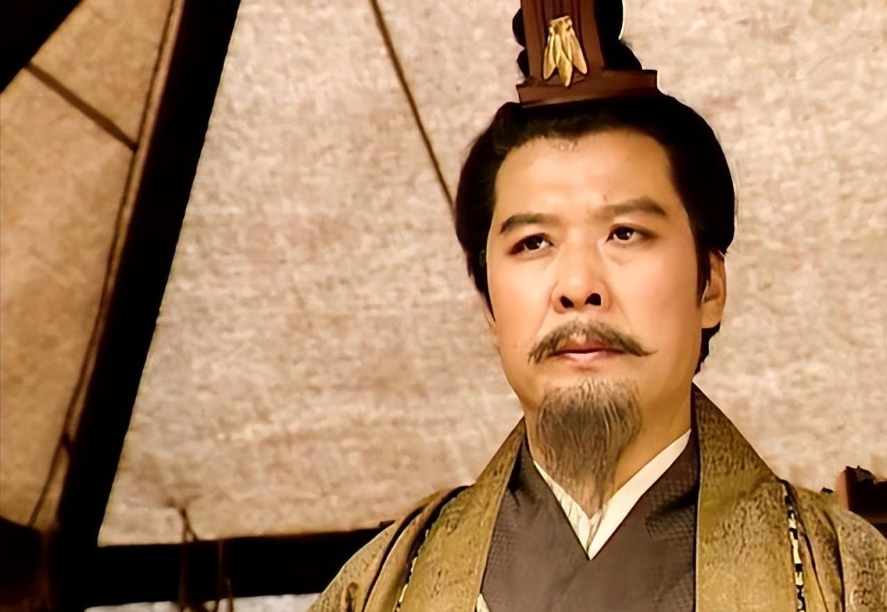 简雍与刘备出游，见一男一女同行。简雍：此二人要通奸，怎么不抓？刘备：你咋知